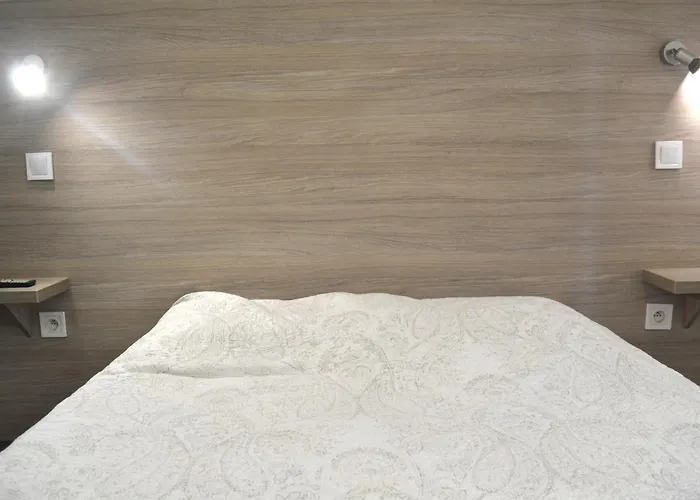 Concorde - Centre De *